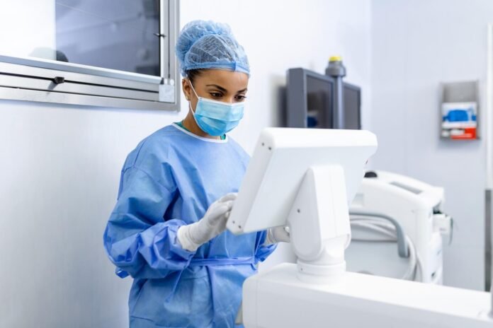 surgical tech jobs